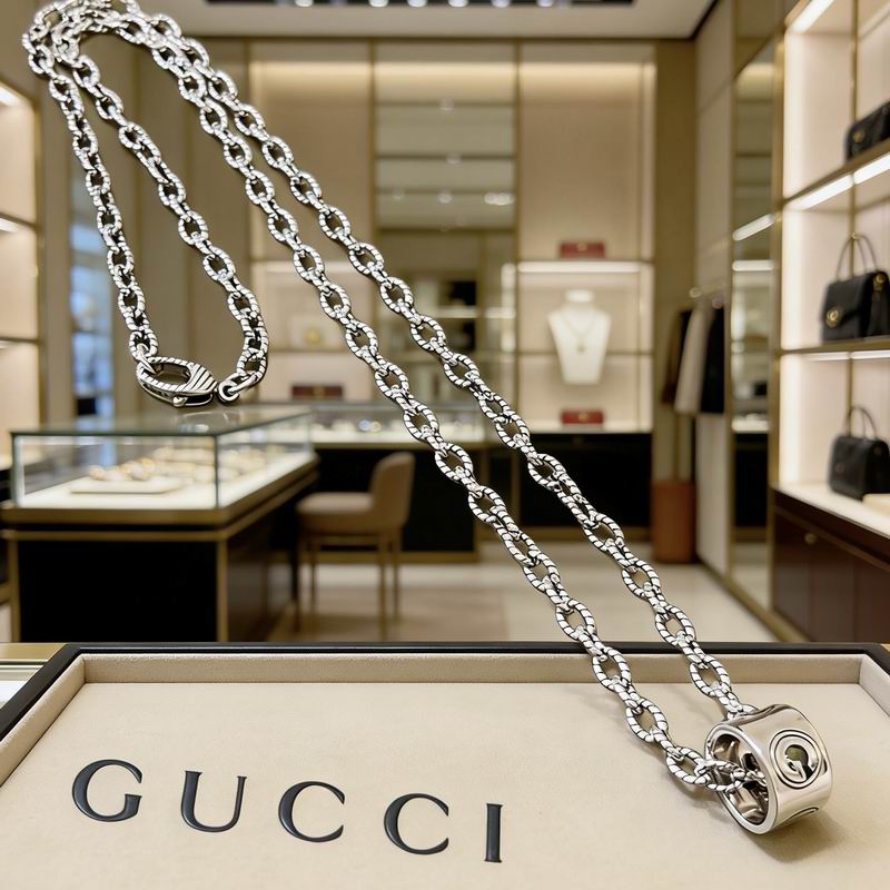 Gucci Necklace  02yxs16